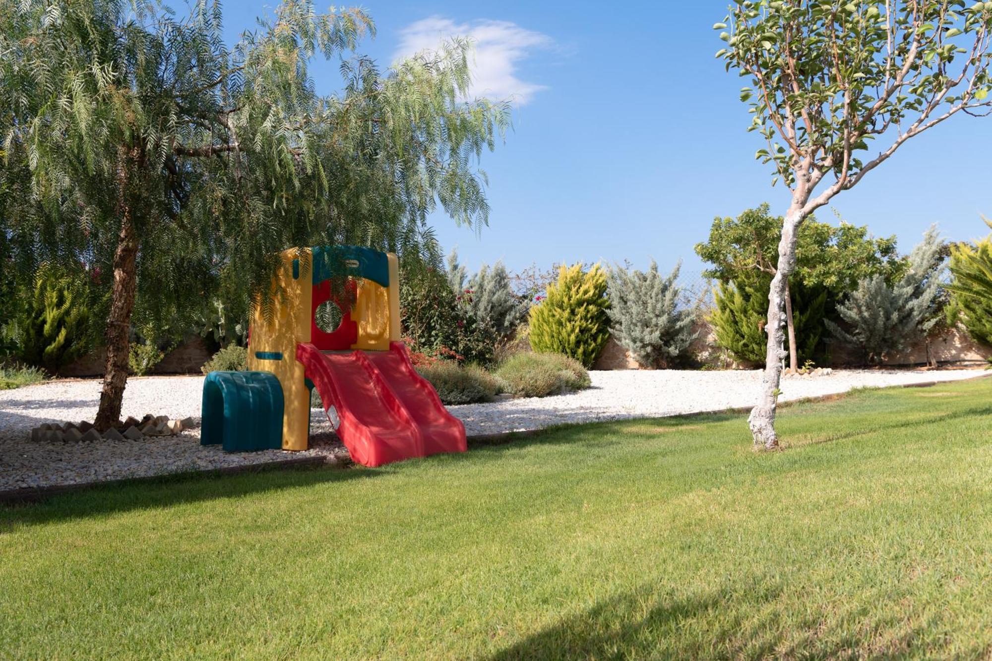 Alba Bianca Villa, Family Retreat With Heated Pool By Thinkvilla Hersonissos (Crete) Exterior foto